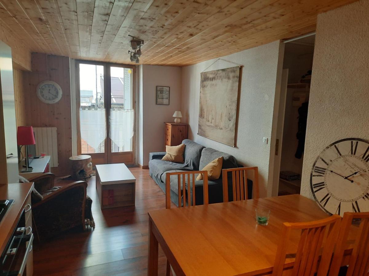 Le Cocon Apartment Bagnères-de-Luchon Екстериор снимка